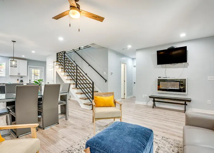 Sleek Home Rental Near Downtown Atlanta!
