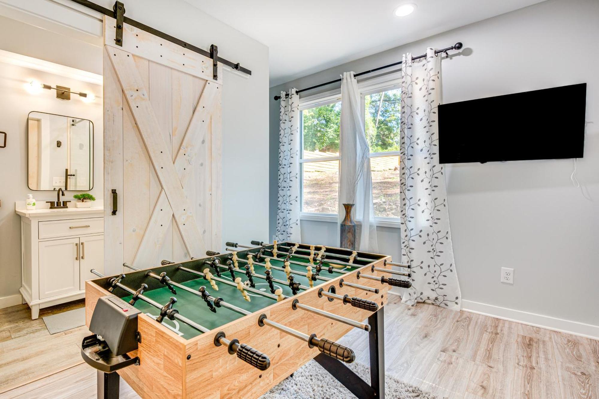 Sleek Near Downtown Atlanta! *