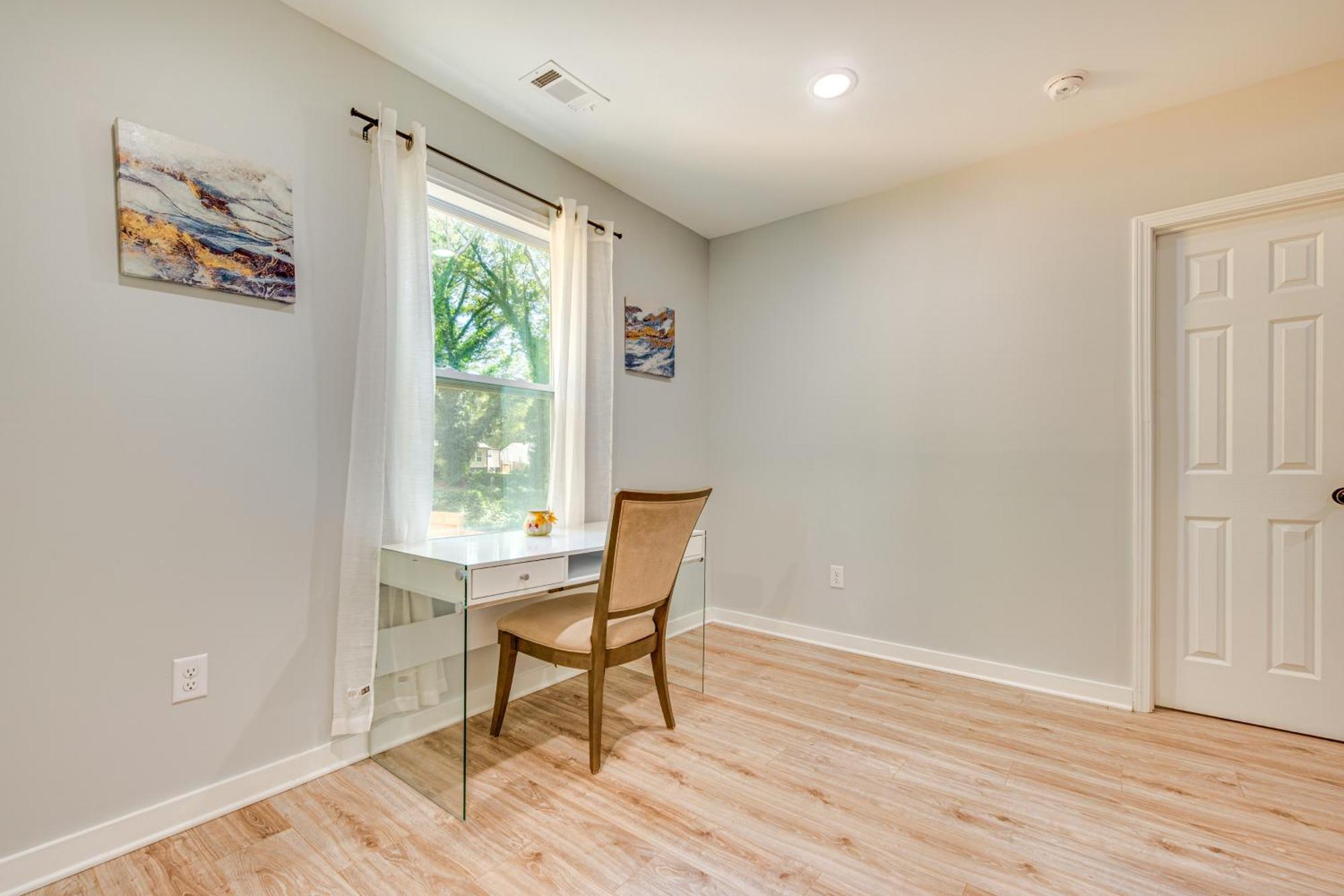 Sleek Near Downtown Atlanta! Holiday home